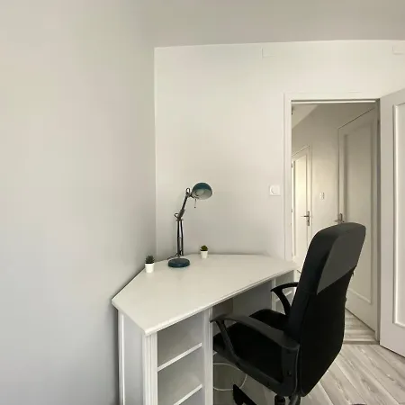 Cosy, Spacieux Avec 3 Chambres Et Espaces De Travail - Pres Bas Clermont-Ferrand Exterior photo