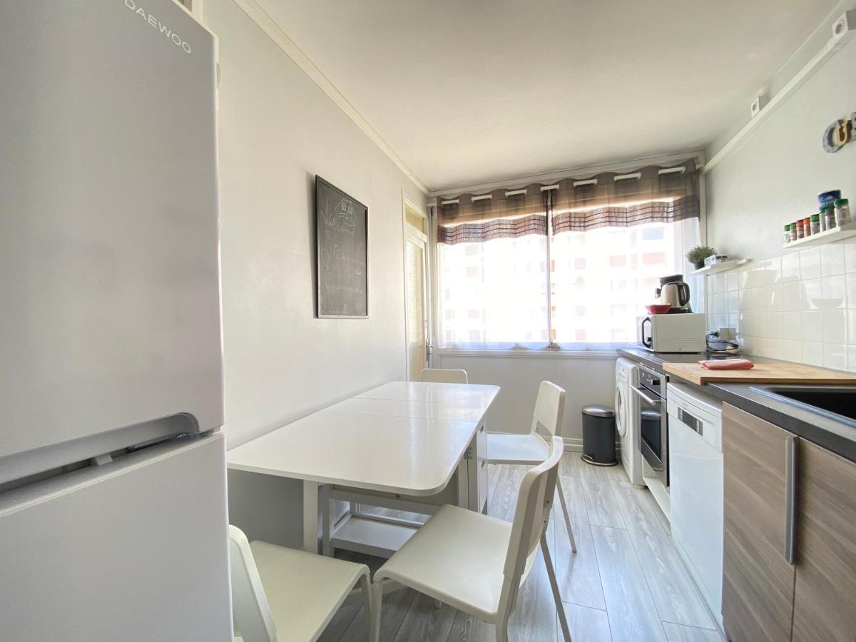 Cosy, Spacieux Avec 3 Et Espaces De Travail - Pres Bas Apartment Clermont-Ferrand
