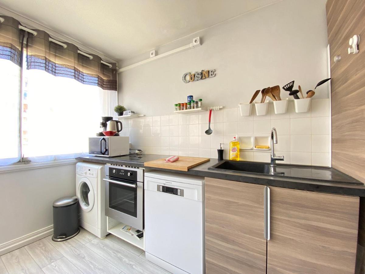Apartment Cosy, Spacieux Avec 3 Et Espaces De Travail - Pres Bas *