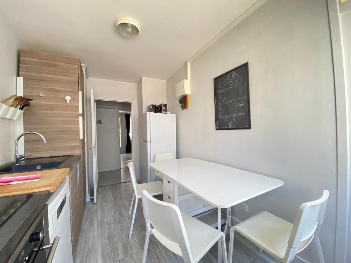 Cosy, Spacieux Avec 3 Et Espaces De Travail - Pres Bas